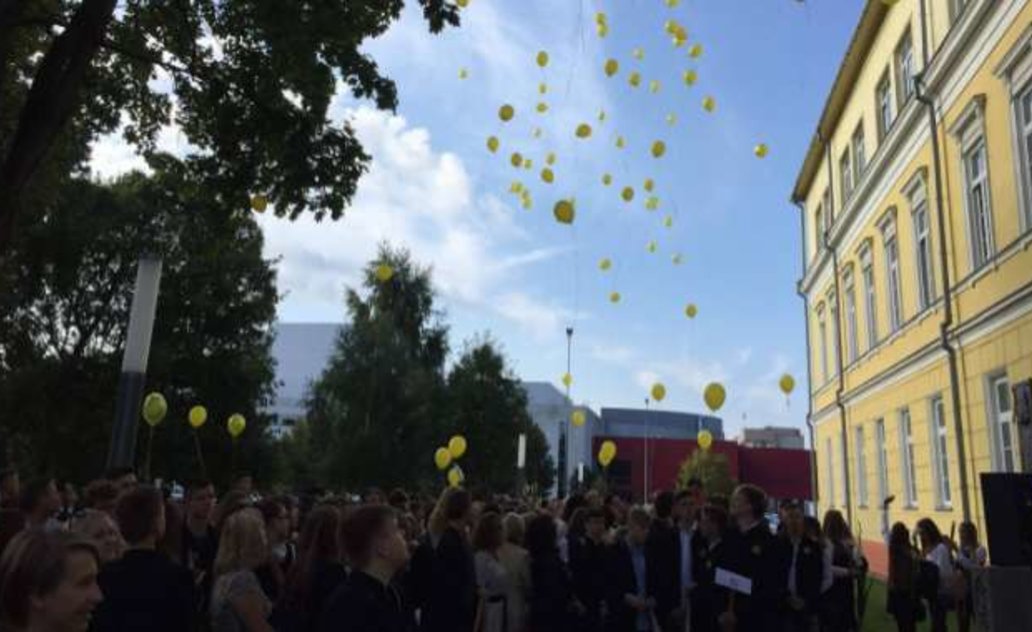 Mokslo ir žinių dieną lydėjo neblėstančios šypsenos ir šilti linkėjimai