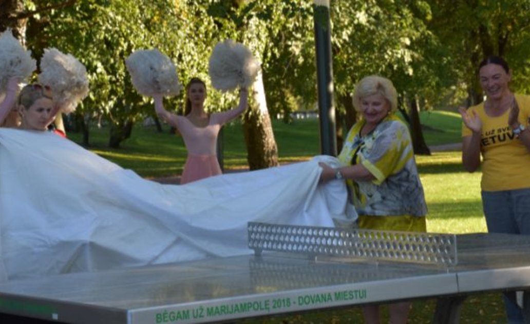„Bėgam už Marijampolę“ dovana - lauko teniso stalas
