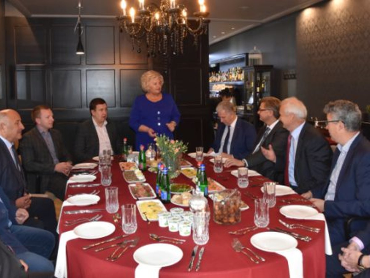 Merė su patarėjais pasidalijo savivaldybės aktualijomis