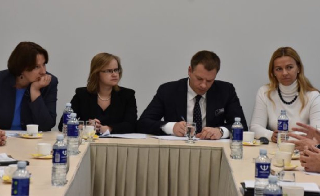 Finansų ministras bendravo su Marijampolės regiono merais ir verslininkais