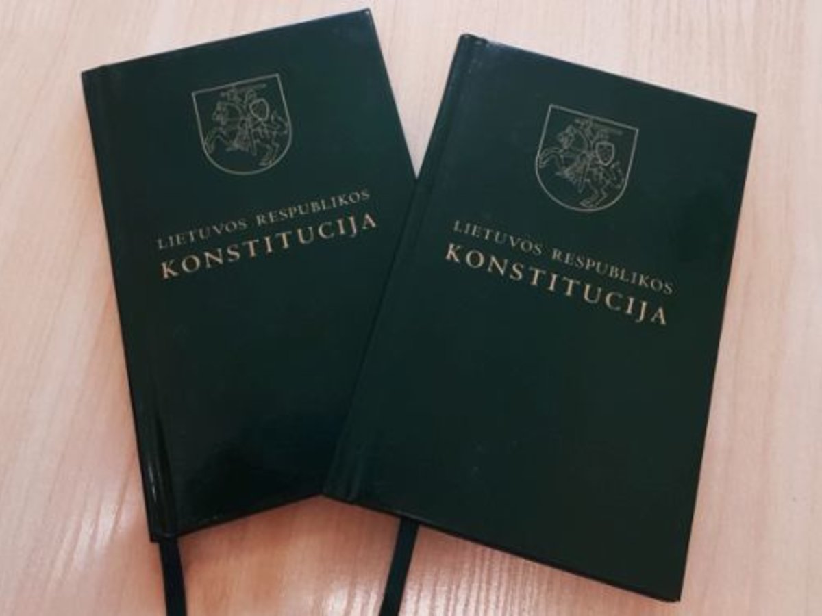 Konstitucijos egzaminas šiandien,  spalio 4 d.