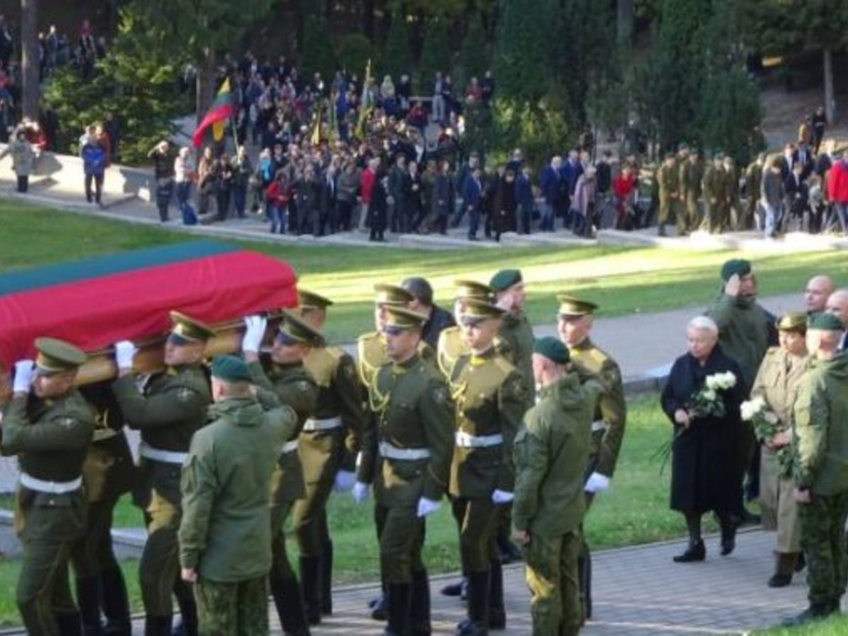Marijampoliečiai atidavė pagarbą partizanų vado Adolfo Ramanausko-Vanago atminimui