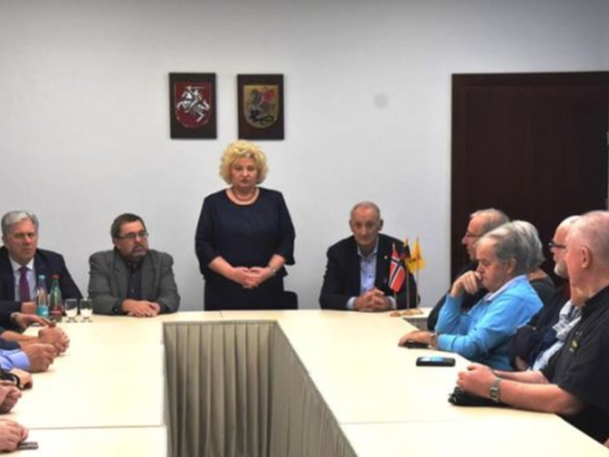 Marijampolės ir Norvegijos LIONS klubai dalinasi kalėdiniu gerumu