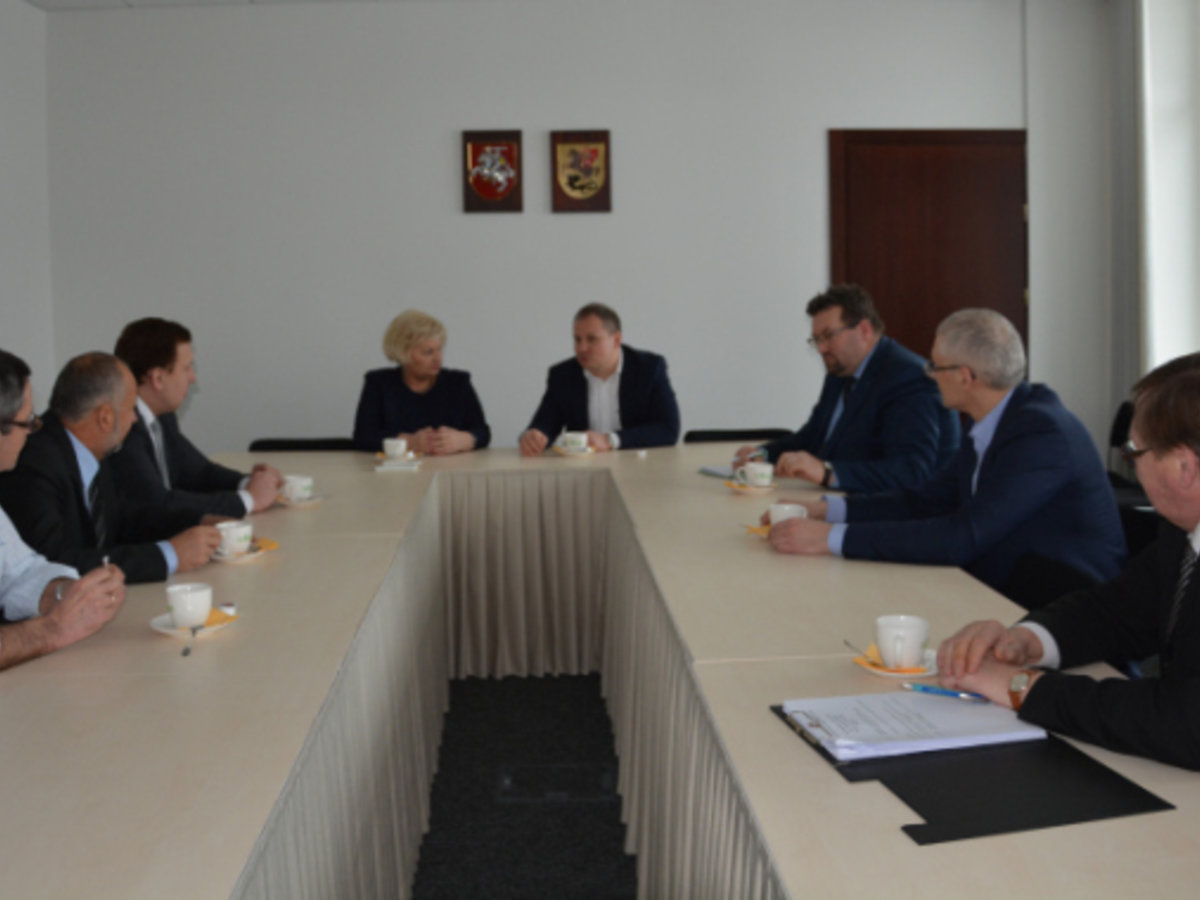 Su Marijampolės savivaldybės vadovais ir žemdirbiais susitiko žemės ūkio ministras