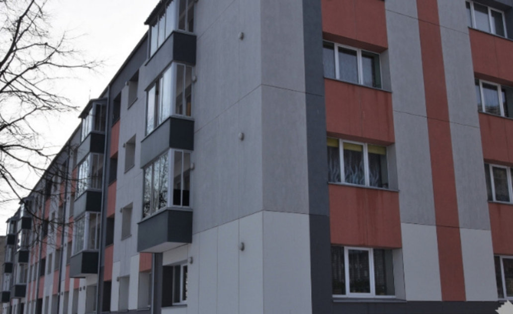 Daugiabučiai ir toliau sėkmingai puošiasi naujomis spalvomis