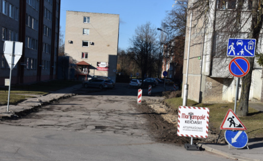 Pradėti rekonstravimo darbai R. Juknevičiaus gatvėje