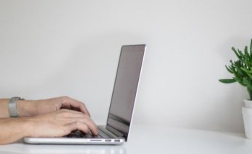 Šiuolaikiška interneto svetainė jaunimui www.askritiskas.lt