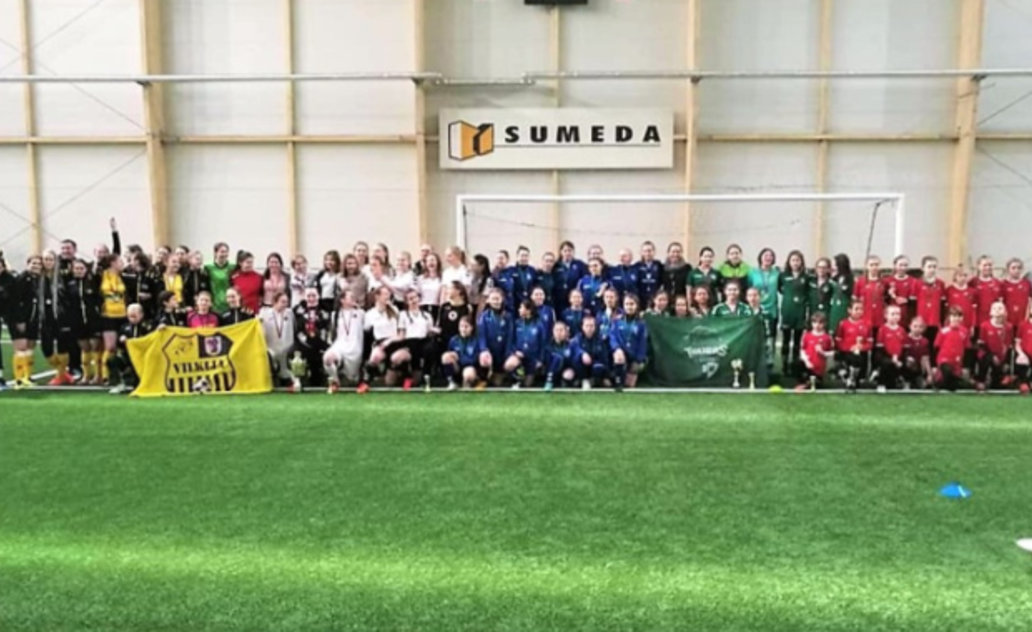 Marijampolės savivaldybės futbolo taurei laimėti susirungė futbolininkės iš visos Lietuvos   