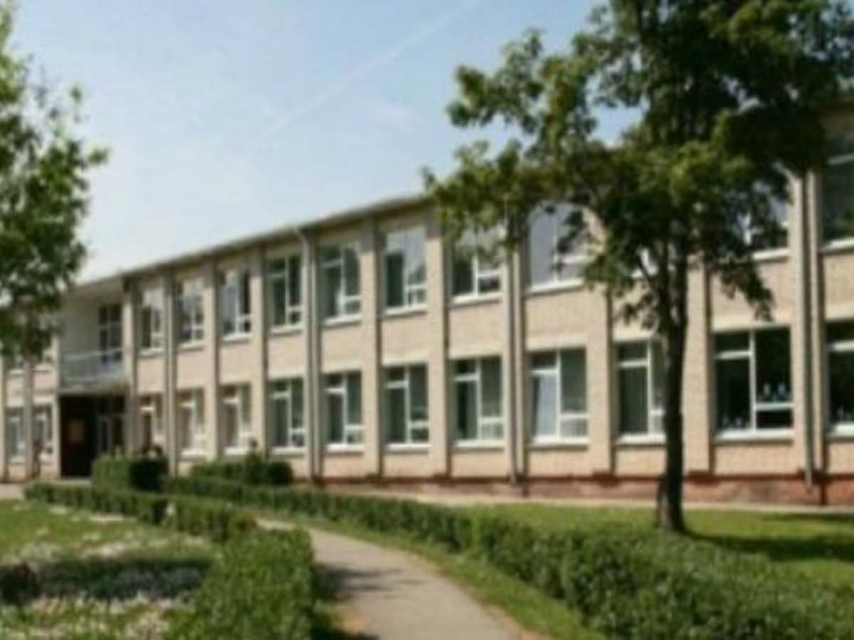 Konkursas Marijampolės sav. Igliaukos Anzelmo Matučio gimnazijos direktoriaus pareigoms eiti