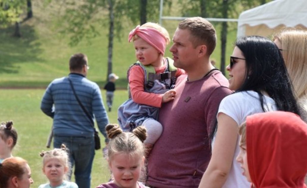 Pirmą kartą Rygiškių Jono gimnazijos stadione - nuotaikinga Šeimų šventė!