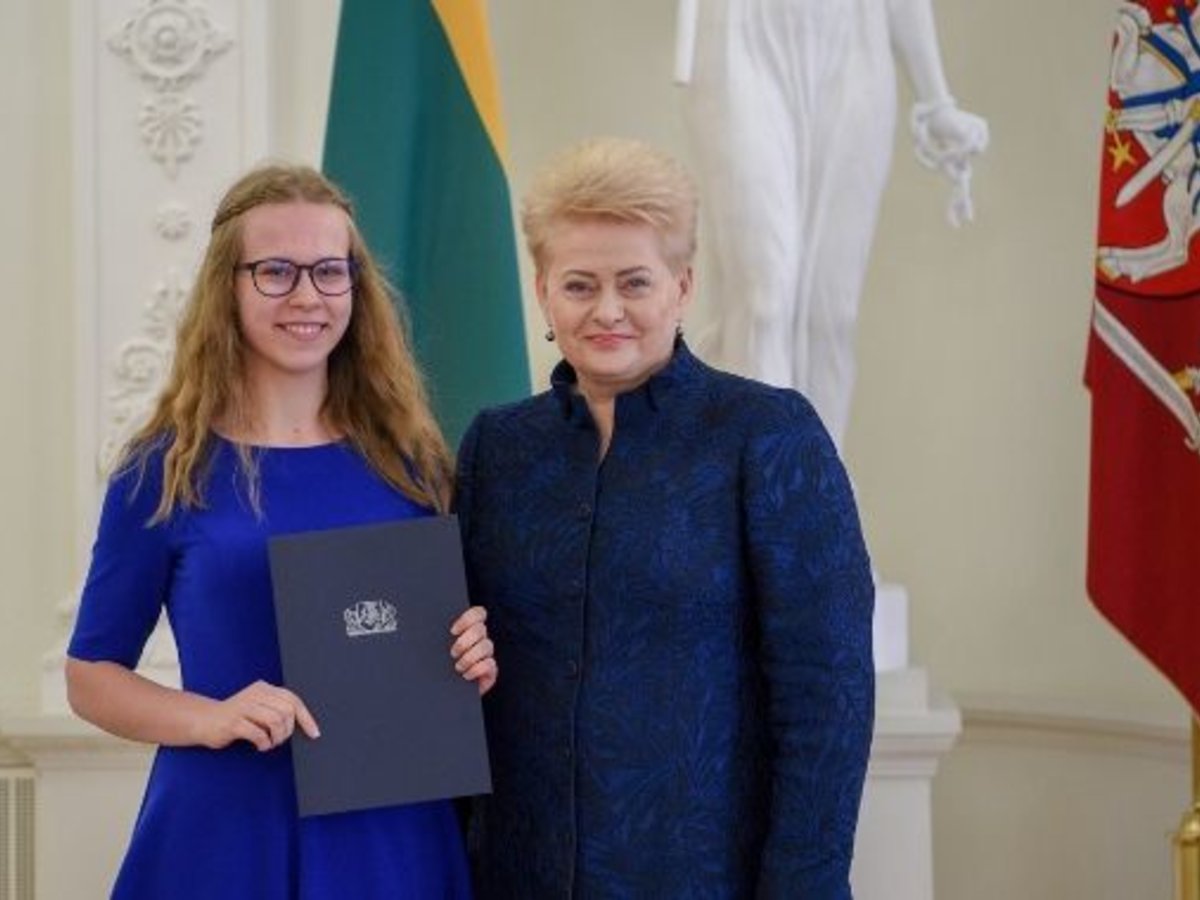 Rygiškių Jono gimnazistė Ieva Taraskevičiūtė - antra Nacionalinio diktanto konkurse
