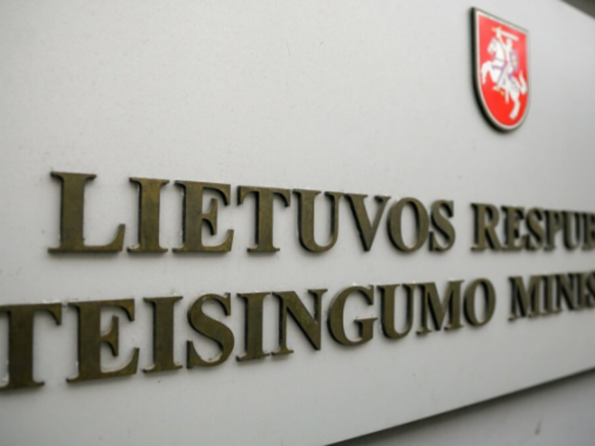 Dėl nukentėjusių nuo nusikalstamų veikų asmenų informavimo