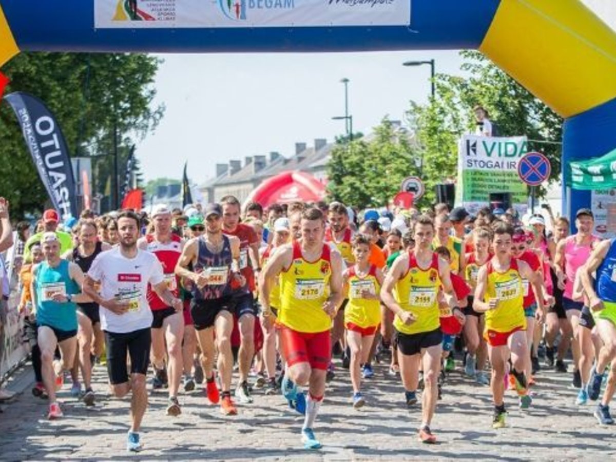 Jau šeštąjį kartą tūkstantinė minia bėgo už Marijampolę