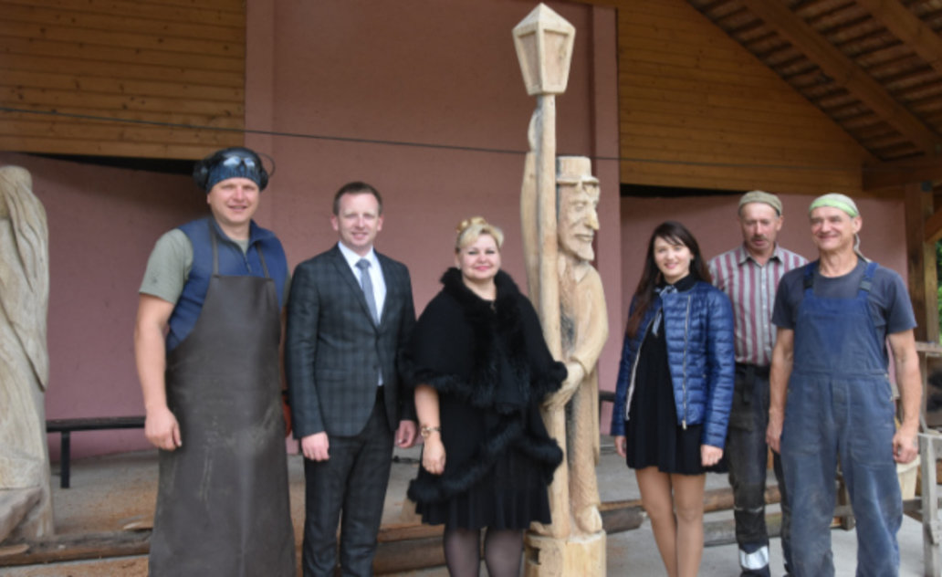Liudvinavas puošiasi menininkų darbais ir kviečia į festivalį „Liudvinavo naktys“