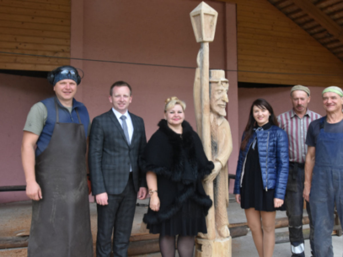 Liudvinavas puošiasi menininkų darbais ir kviečia į festivalį „Liudvinavo naktys“