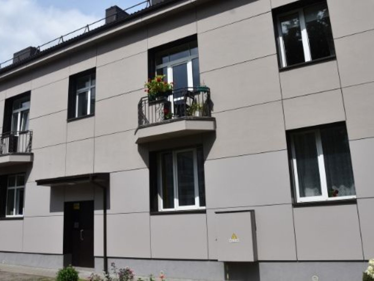 Į renovuotinų daugiabučių namų sąrašą stoja dar du daugiabučiai