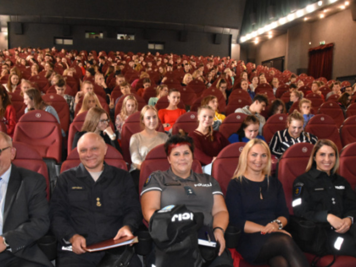 Marijampolėje - įtaigus jaunimui skirtas renginys „Pramogauk saugiai, nevairuok išgėręs“