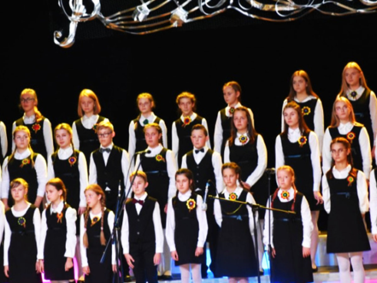 Skambėjo  jaunatviškas sidabrinis muzikos lietus