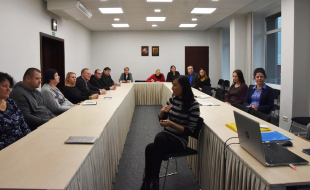 Aptartos žmonių su negalia problemos 