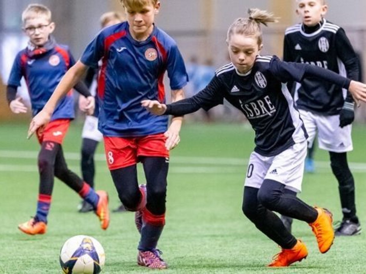 Marijampolę sudrebino tarptautinis vaikų futbolo turnyras