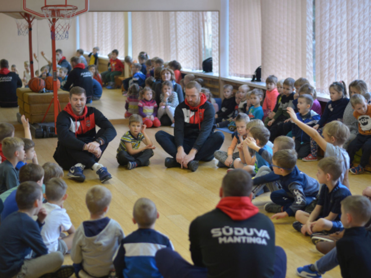Darželius aplankęs „Sūduva-Mantinga“ klubas įvykdė socialinį projektą