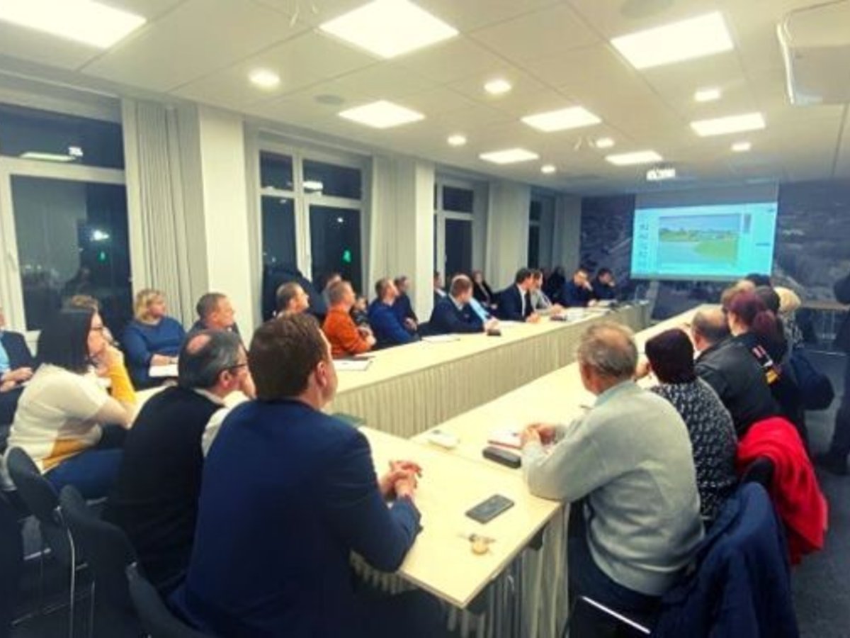 Pristatyta patogi ir estetiška rūšiuojamų atliekų surinkimo infrastruktūra