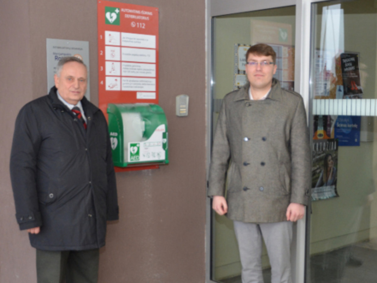 Marijampolės Rotary klubo dovana – automatinis širdies defibriliatorius