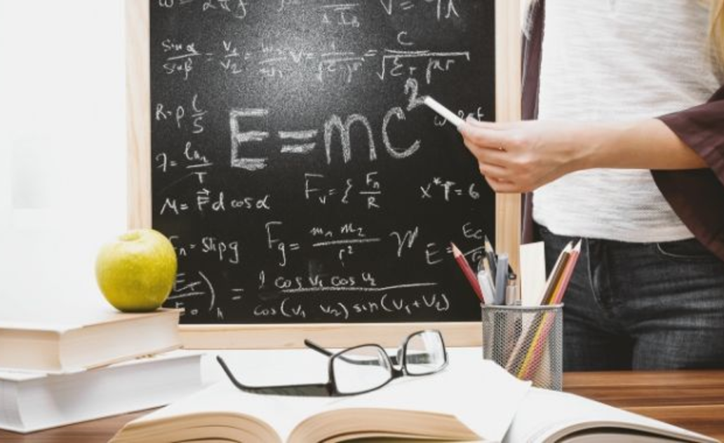 Prasidėjo kandidatūrų teikimas Metų mokytojo premijai gauti 