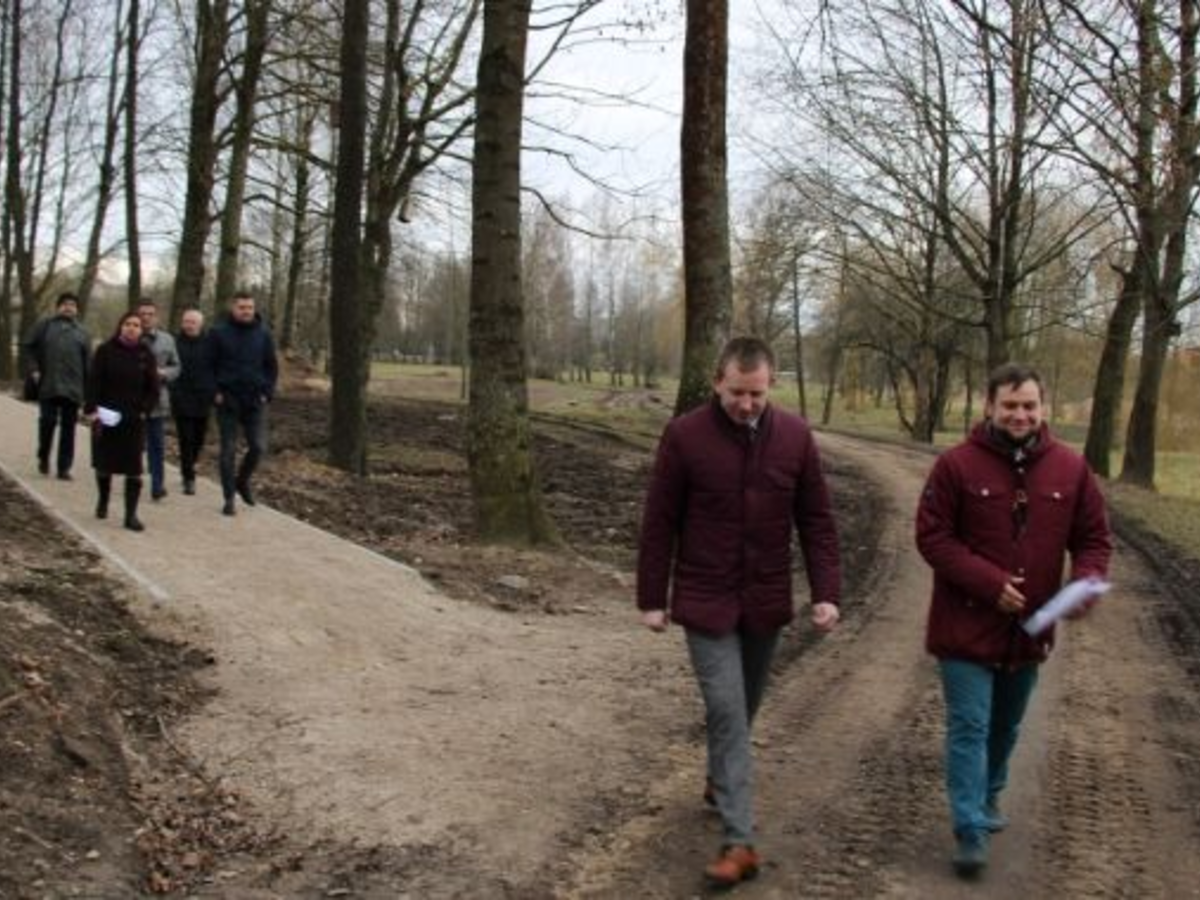 Ir toliau intensyviai tvarkomas Pašešupio parkas
