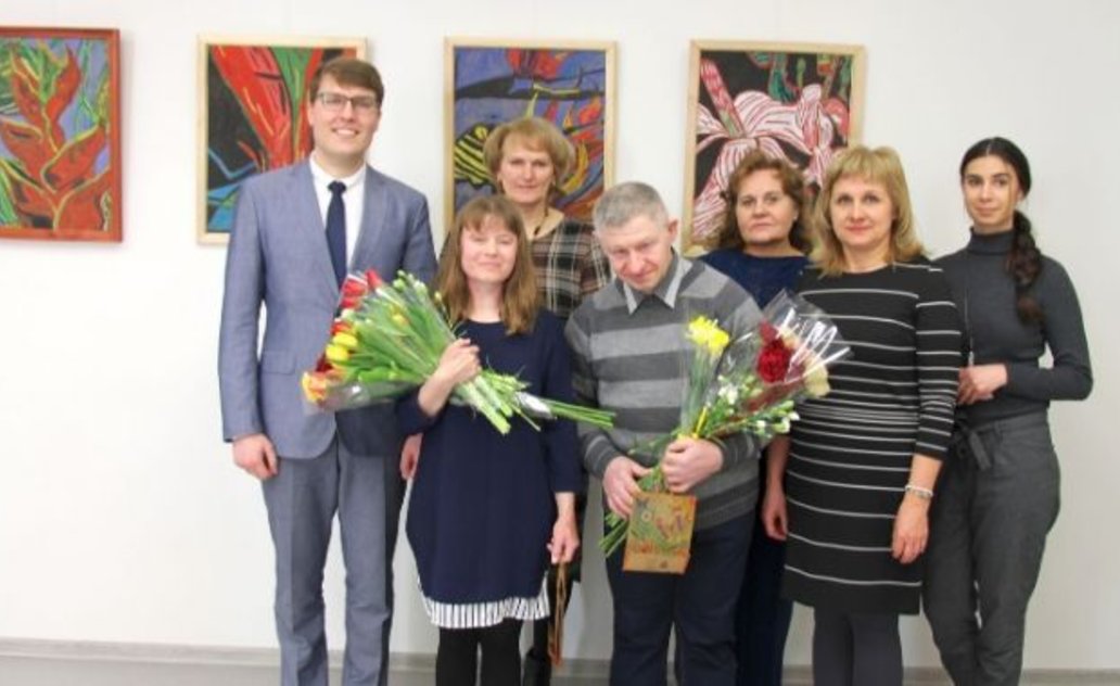 Tapybos darbų paroda „Žydėjimas“ – autorių dovana artėjančios Moters dienos proga