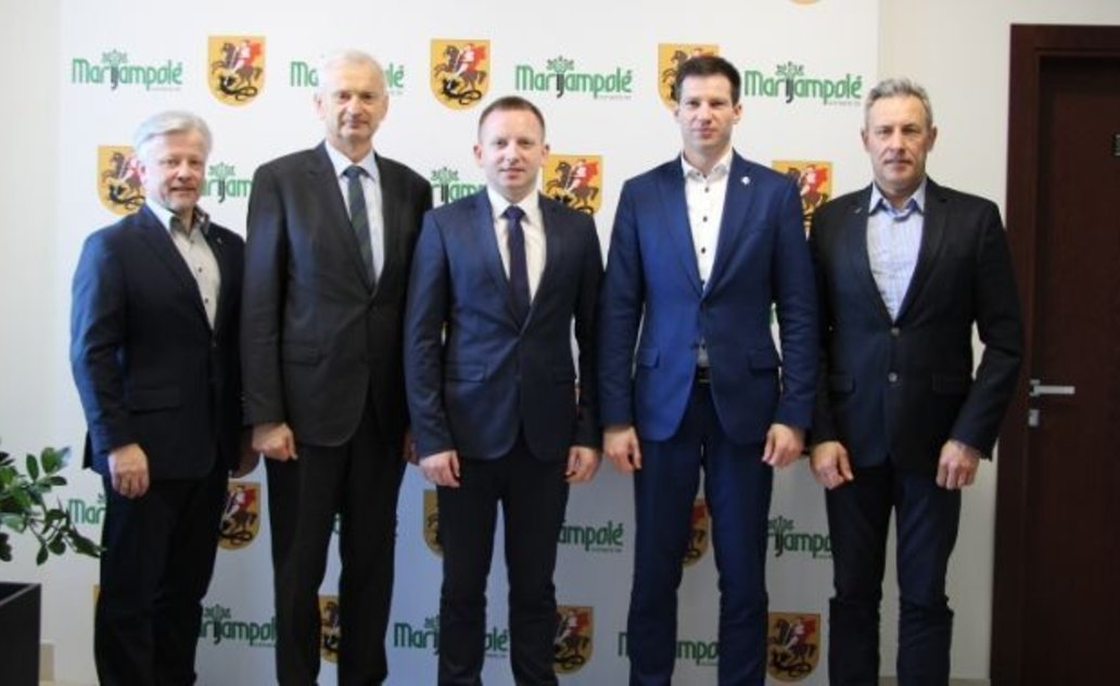 Apie verslo aplinką diskutuota su naujuoju Kauno prekybos, pramonės ir amatų rūmų Marijampolės...