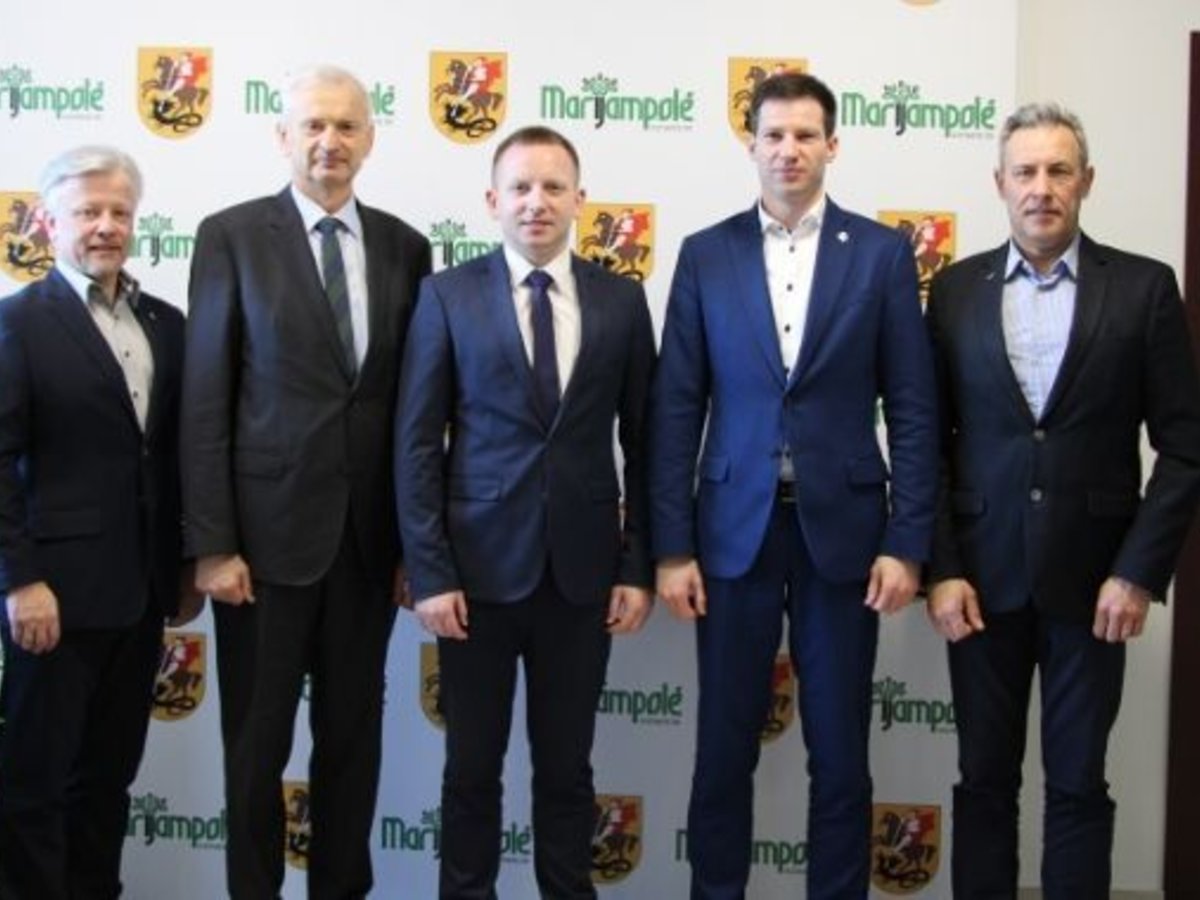 Apie verslo aplinką diskutuota su naujuoju Kauno prekybos, pramonės ir amatų rūmų Marijampolės...