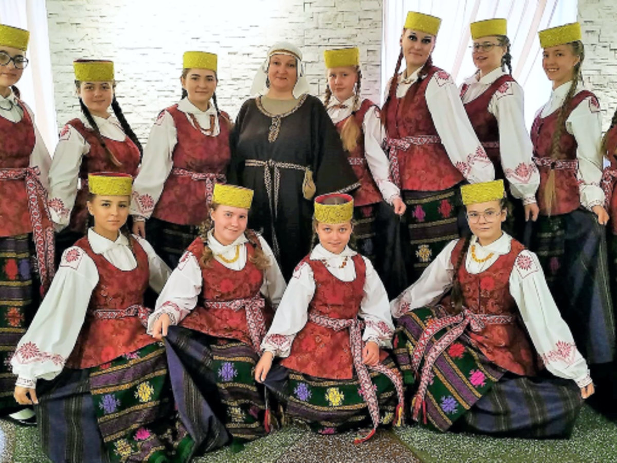 „Aukso paukštės“ apdovanojimas - Marijampolės meno mokyklos skudutininkių ansambliui „Tūto“