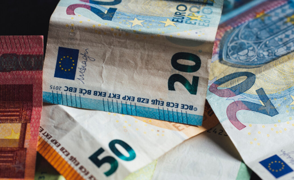 Startuoja dar dvi valstybės paramos priemonės COVID-19 paveiktoms įmonėms