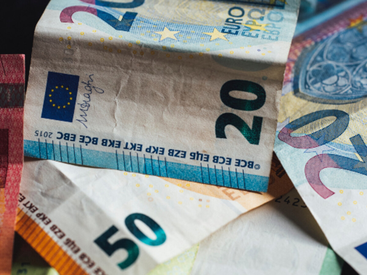 Startuoja dar dvi valstybės paramos priemonės COVID-19 paveiktoms įmonėms