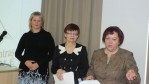 A. Blauzdžiūnienė (kairėje) su Kauno moterų klubo atstovėmis