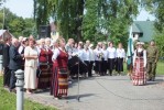 Du kolektyvai atliko dainas, skaitovai skaitė posmus