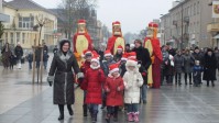 Trijų karalių eisena į miesto centrą